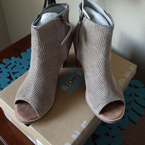 TOMS Majorca Peep Toe